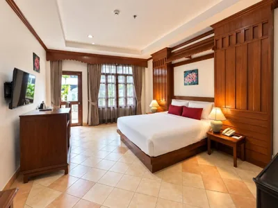 Deluxe Pool View — Tony Resort
